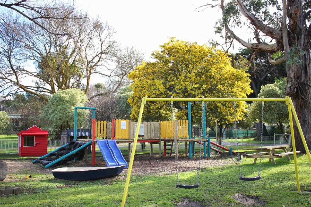 Pine Country Caravan Park เมาท์แกมเบีย ภายนอก รูปภาพ