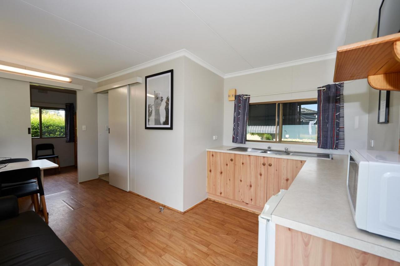 Pine Country Caravan Park เมาท์แกมเบีย ภายนอก รูปภาพ