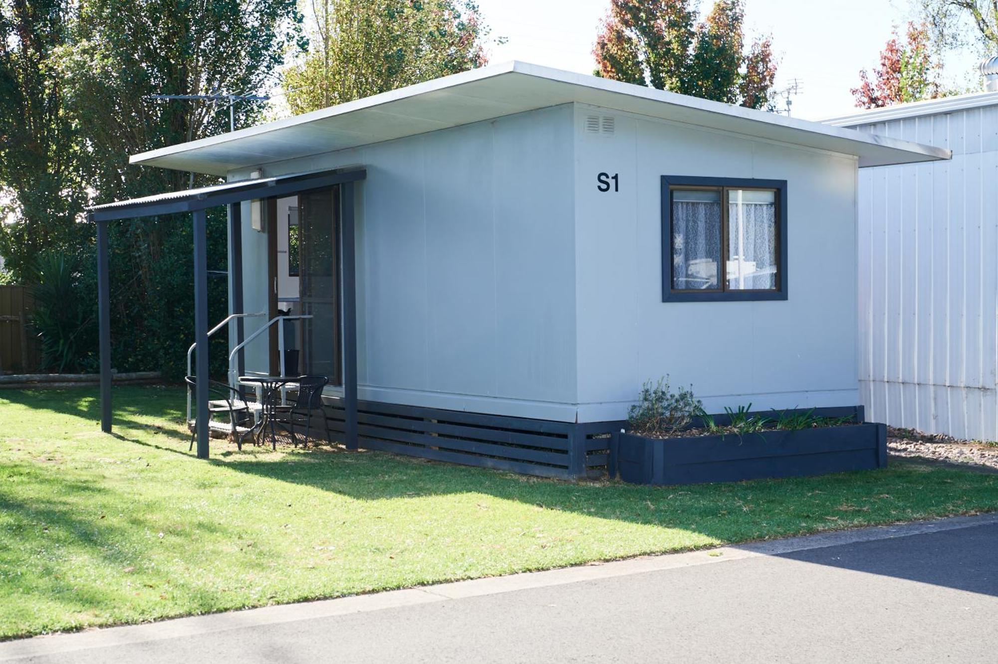 Pine Country Caravan Park เมาท์แกมเบีย ภายนอก รูปภาพ
